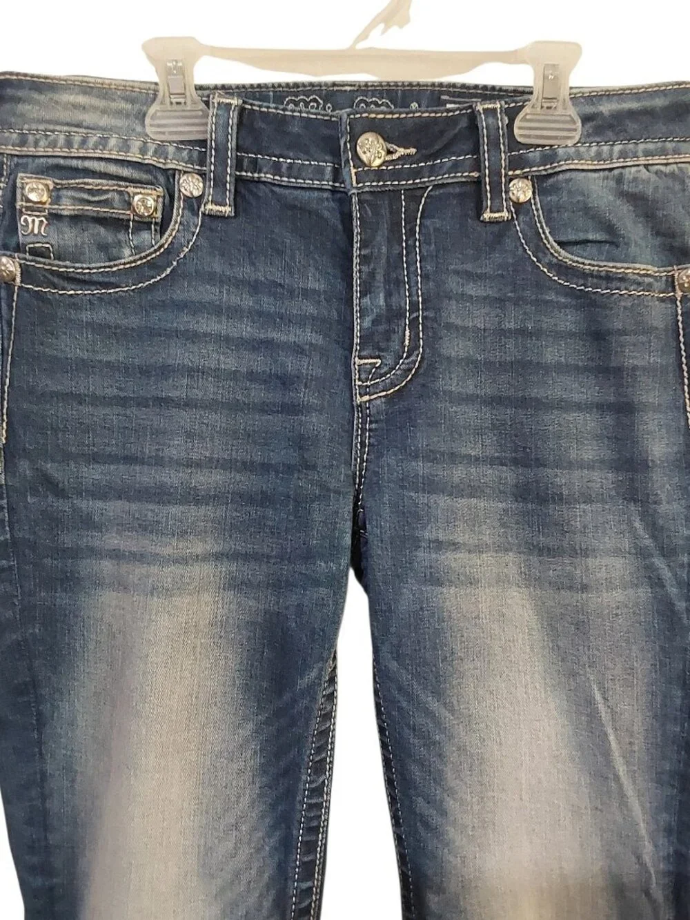 Miss Me Chloe Low-Rise Bootcut Jeans EUC 29x34 Embellished Med Wash Distressed